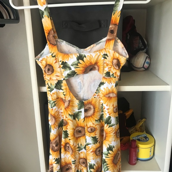 romper - Picture 2 of 2